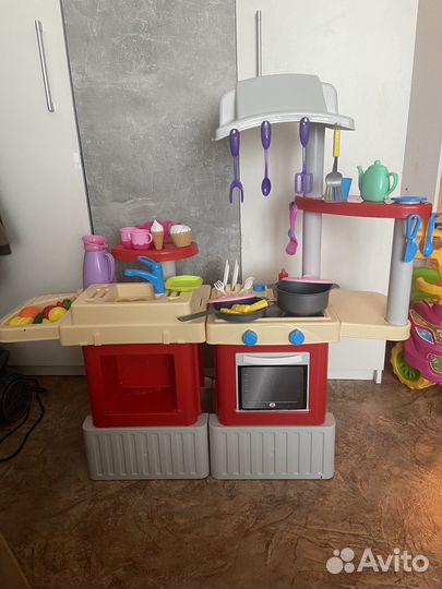 Детская игровая кухня