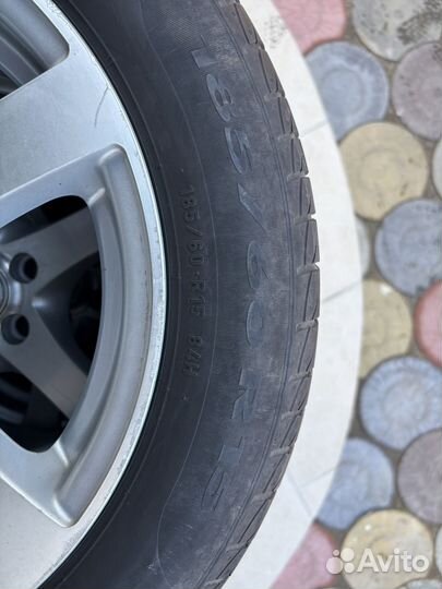 Комплект летних колес r15 Pirelli Cinturato P1