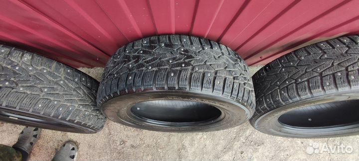 Nokian Tyres Hakkapeliitta 7 215/65 R16 102T