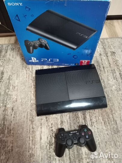 Sony PS3 super slim(320гб) +30игр и 1геймпад