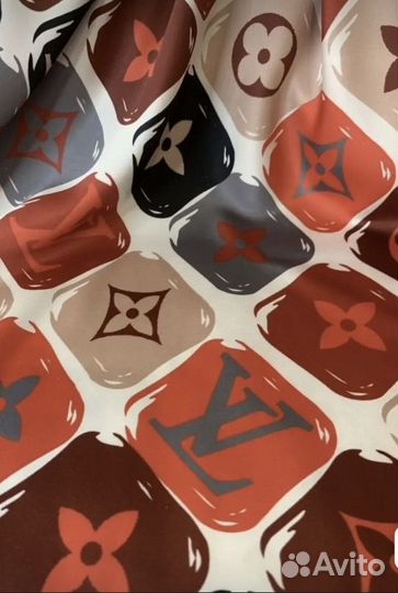 Платок шелк новый