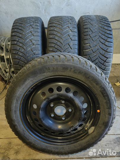 Michelin X-Ice North 4 205/55 R16 94T