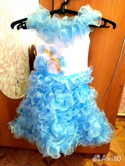 Платье с карсетом на 3-4 лет