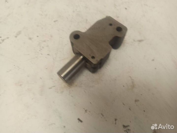 Натяжитель ремня грм