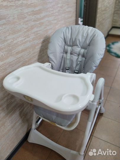 Стульчик для кормления с рождения