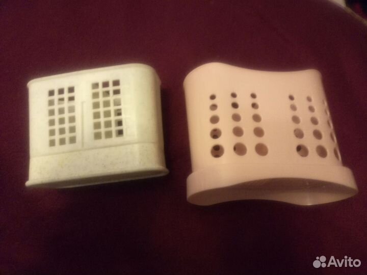 Подставки под ложки, расчёски