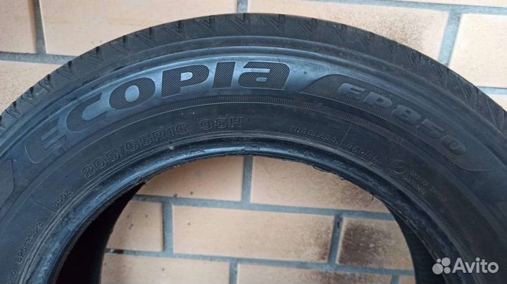 Bridgestone Ecopia EP850 205/65 R16 95H