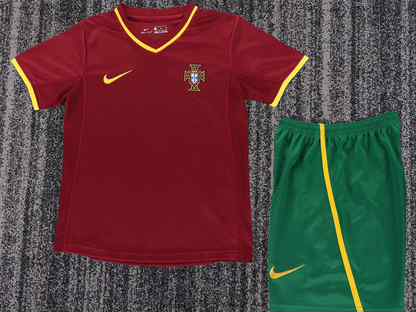 Ретро детская форма Португалия 2000, Москва