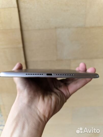 iPad mini 4 cellular 16 gb