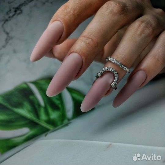 Аппаратный маникюр