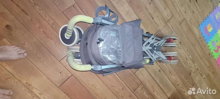 Прогулочная коляска