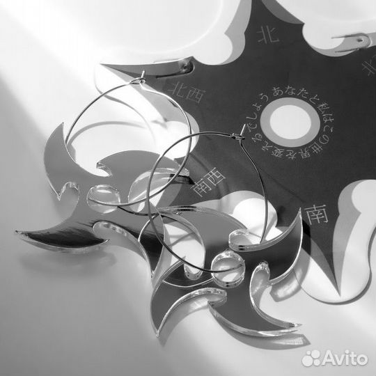 Серьги японские сюрикены на кольце, в упаковке