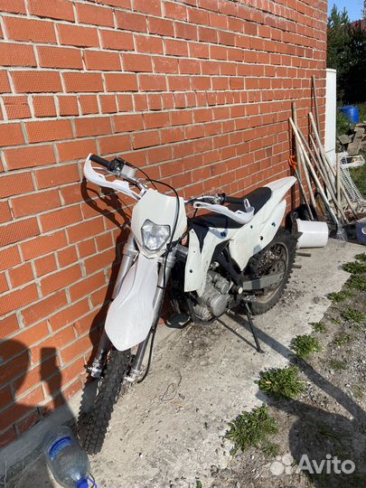 Кроссовый мотоцикл