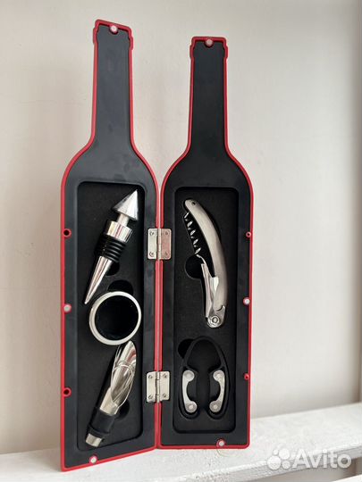 Винный набор и деревянный ящик