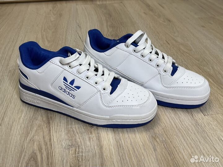 Кроссовки Adidas (новые) 37 размер