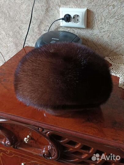 Берет женский норковый 57 размер