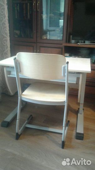 Стол и стул с регулировкой высоты