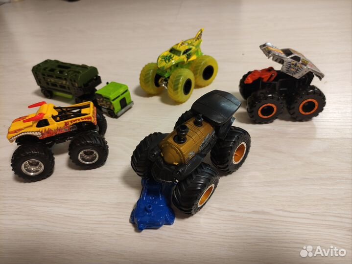 Крутые траки на гигантских колесах