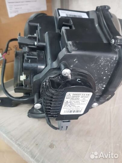 Фара левая Nissan Juke Хenon с блоком