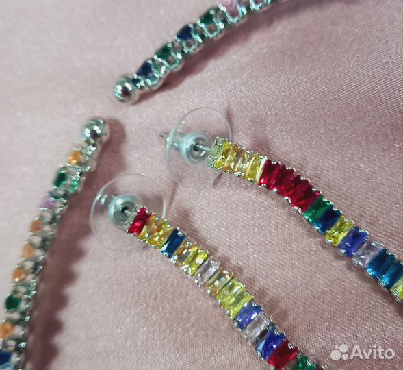 Чокер и серьги цветные кристаллы