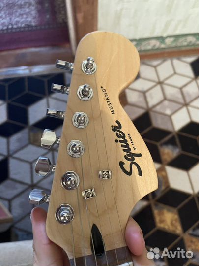 Гитара fender squier bullet Mustang
