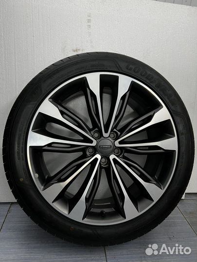 R20 Pirelli Ice Zero 2 245/45, PCD 5x108 DIA 63.4