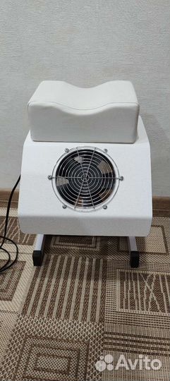 Вытяжка для педикюра Cosmos P1