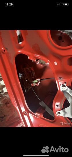 Дверь задняя Passo KGC30