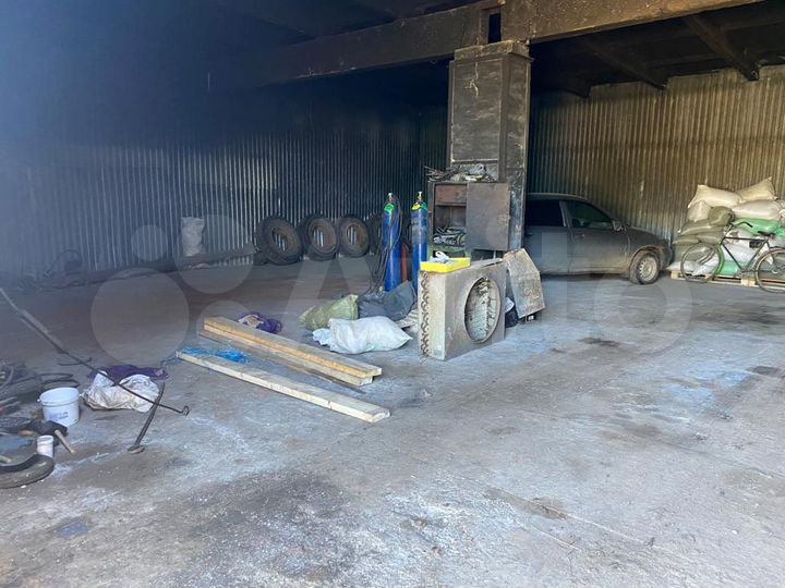 Гараж, > 30 м²