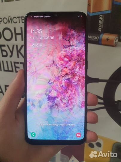 Samsung Galaxy A20, 3/32 ГБ