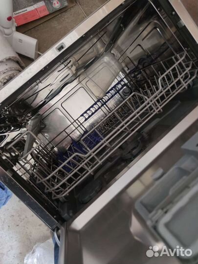 Посудомоечная машина Midea mcfd55200s