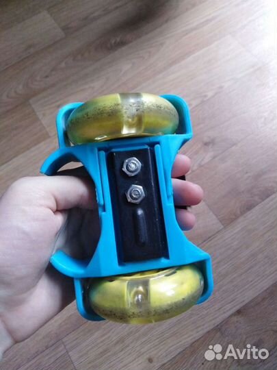 Ролики на пятку с подсветкой