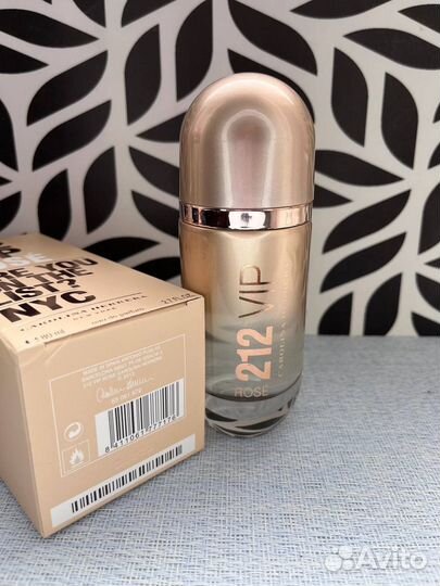 Духи женские Carolina Herrera 212 VIP Rose (Euro)