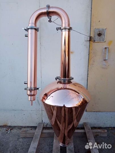 Медное оборудование, шлемы, конусы, крышки