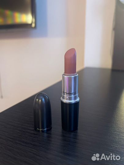 Помада mac faux