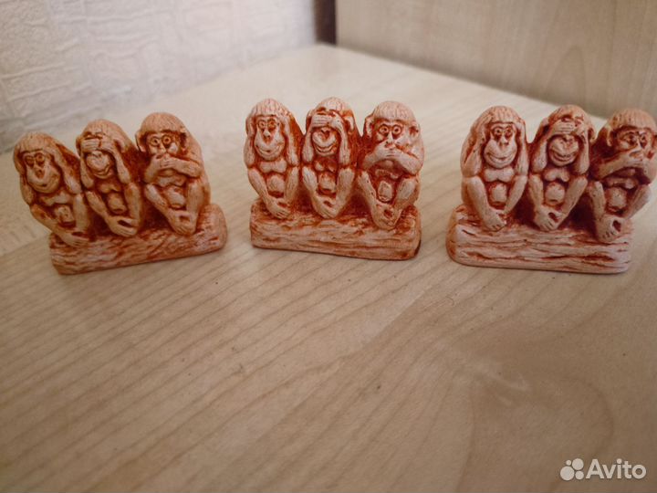 Фигурки обезьян