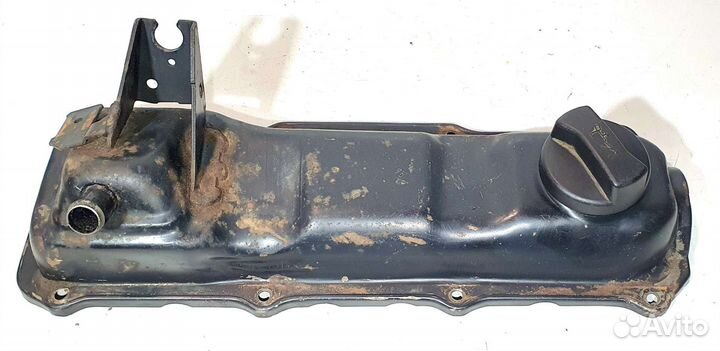 Клапанная крышка Audi 80 B3. 1,8 JN