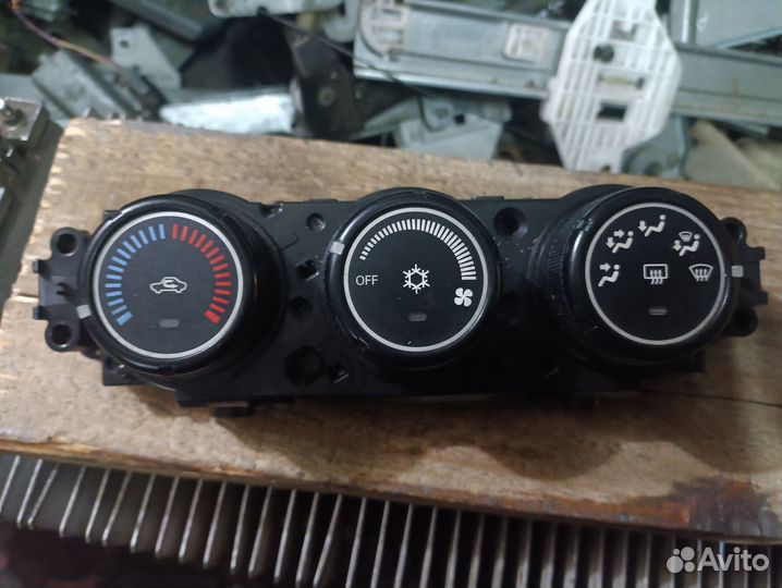 Блок управления печкой Mitsubishi ASX