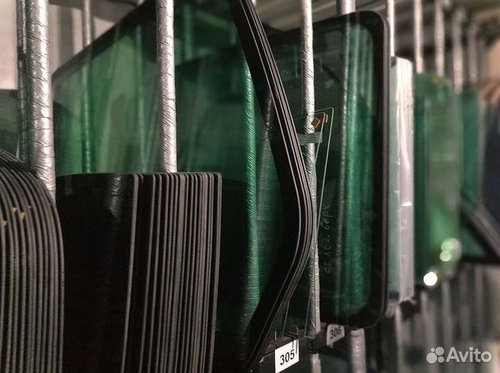 Стекло кабины sdlg LG940-1