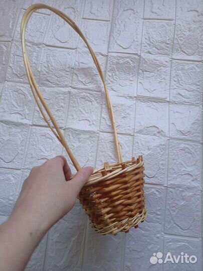 Корзина плетеная для подарков