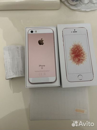 iPhone SE, 32 ГБ