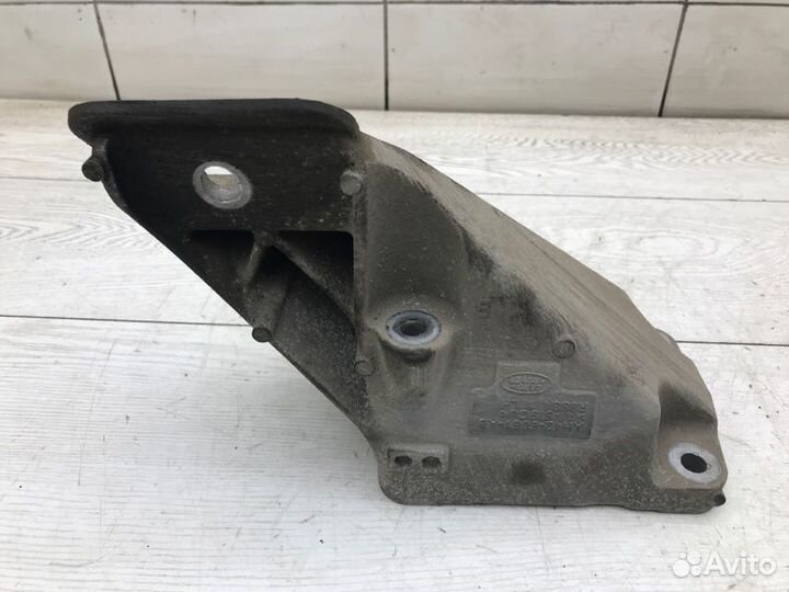 Кронштейн двигателя левый Land Rover Range Rover
