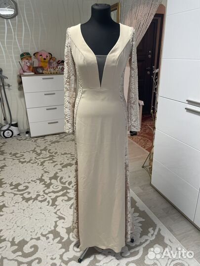 Вечернее платье на торжество