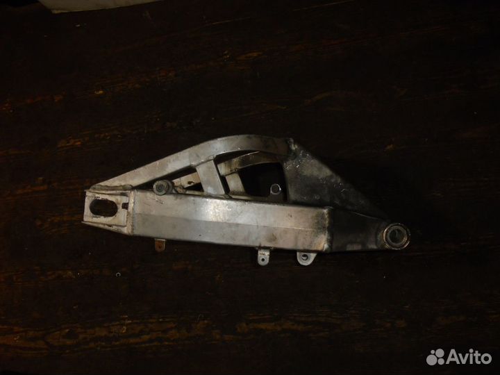 Маятник Suzuki, TL 1000 R, 2001