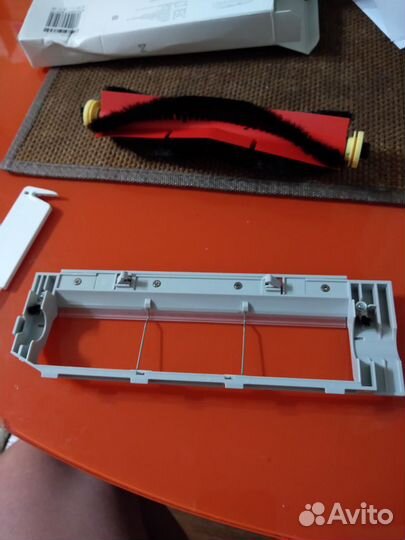 Крышка основной щетки робота пылесоса Roborock S6