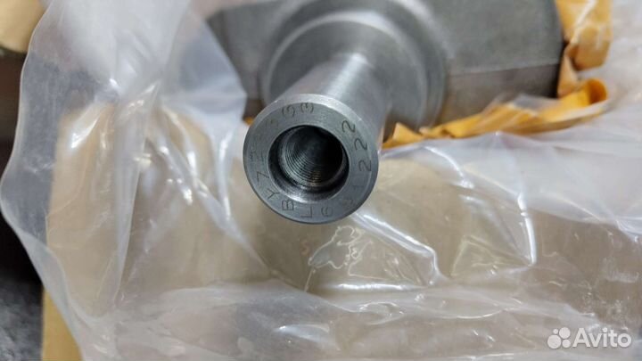 Коленвал G4KE 2.4 231112G230 Kia Hyundai