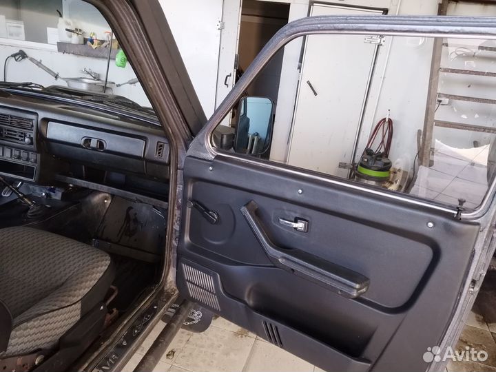 LADA 4x4 (Нива) 1.9 МТ, 2001, 20 000 км