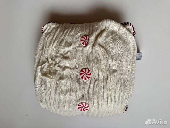 Новогодняя подушка Disney