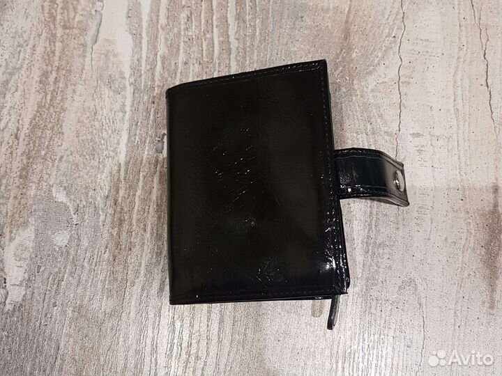 Женский лаковый кошелек, мягкий