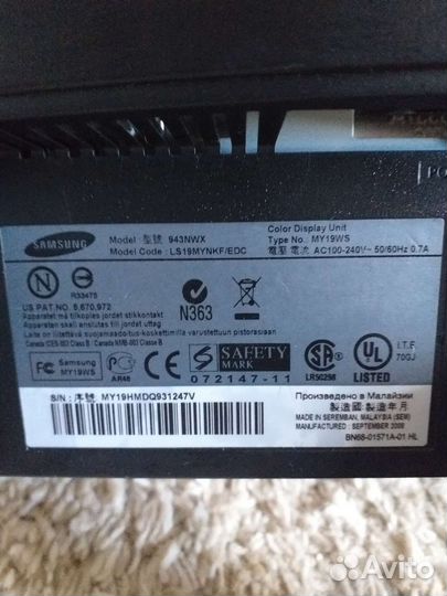 Монитор Samsung